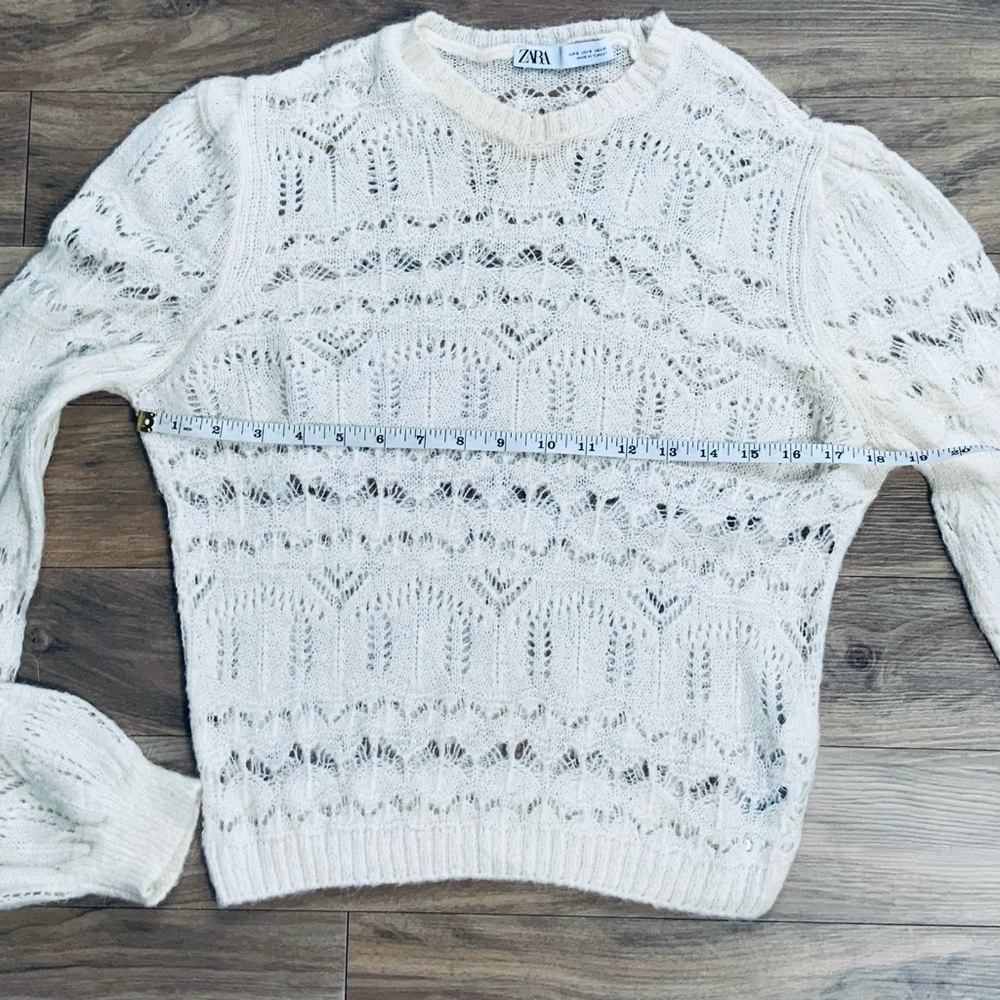 Zara Victorian light weight cream sweater - Picture 4 of 6